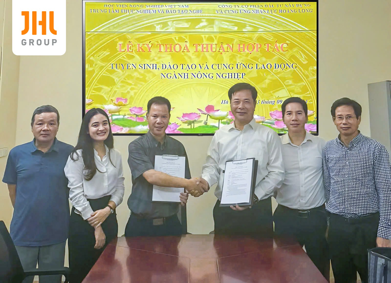 HoangLongCMS
